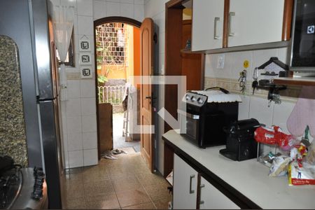 Casa de condomínio à venda com 200m², 4 quartos e 4 vagasCozinha