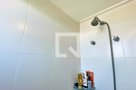 Apartamento à venda com 106m², 3 quartos e 2 vagasBanheiro da Suíte
