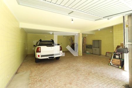Casa à venda com 250m², 4 quartos e 4 vagasGaragem