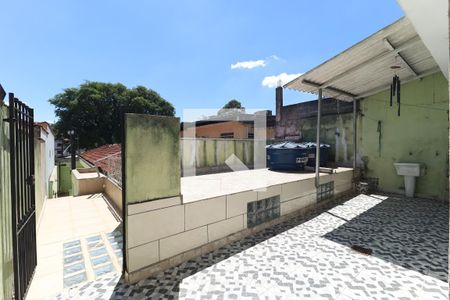 Casa à venda com 250m², 4 quartos e 4 vagasÁrea de serviço 2