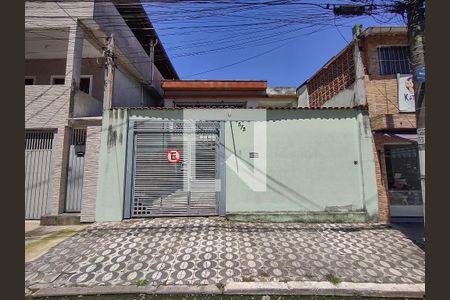 Casa à venda com 250m², 4 quartos e 4 vagasFachada