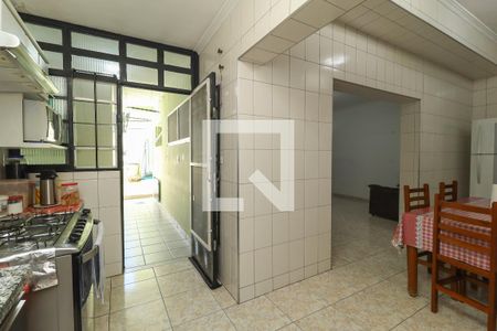 Casa à venda com 250m², 4 quartos e 4 vagasCozinha