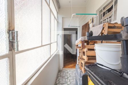 Apartamento para alugar com 63m², 2 quartos e 3 vagas Apartamento para alugar com 63m², 2 quartos e 3 vagasVaranda