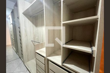 Casa à venda com 144m², 2 quartos e 2 vagasCloset da Suíte