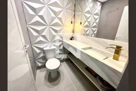 Casa à venda com 144m², 2 quartos e 2 vagasLavabo