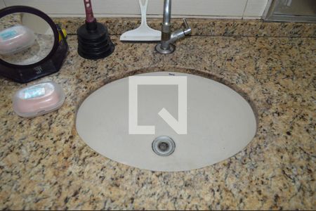 Casa à venda com 120m², 2 quartos e 1 vagaBanheiro