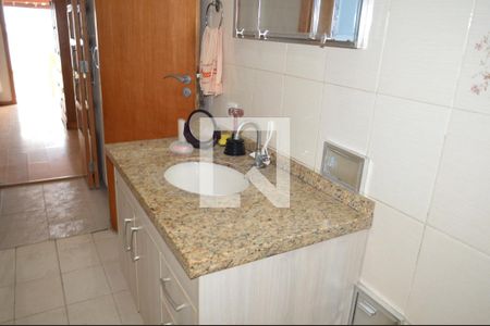 Casa à venda com 120m², 2 quartos e 1 vagaBanheiro