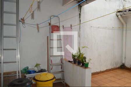 Casa à venda com 120m², 2 quartos e 1 vagaÁrea de Serviço