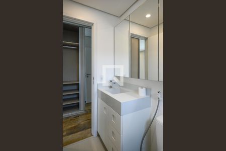Apartamento para alugar com 93m², 2 quartos e 2 vagas Apartamento para alugar com 93m², 2 quartos e 2 vagasBanheiro da Suíte 2