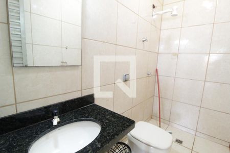Casa para alugar com 250m², 1 quarto e 3 vagasBanheiro 2