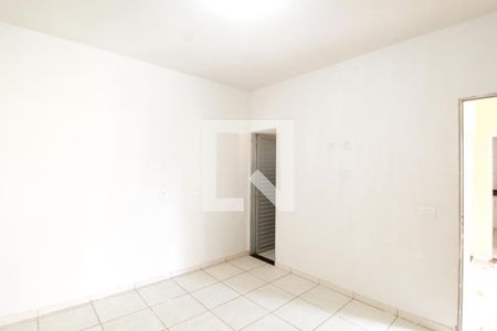 Sala/Quarto de casa para alugar com 1 quarto, 250m² em Chácaras Tubalina E Quartel, Uberlândia