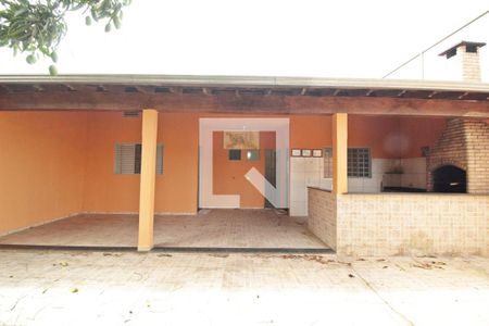 Casa para alugar com 250m², 1 quarto e 3 vagasÁrea Externa