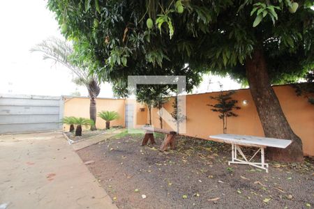 Casa para alugar com 250m², 1 quarto e 3 vagasÁrea Externa