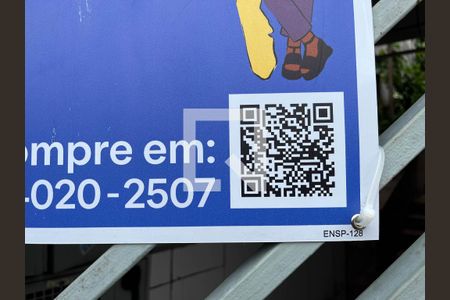 Casa à venda com 286m², 5 quartos e 3 vagas Casa à venda com 286m², 5 quartos e 3 vagasENSP-128