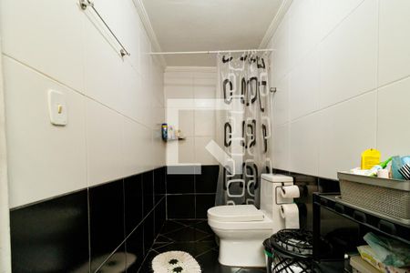 Casa à venda com 76m², 2 quartos e 1 vaga Casa à venda com 76m², 2 quartos e 1 vagaBanheiro