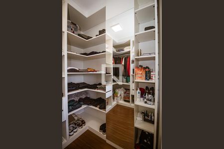 Casa à venda com 132m², 3 quartos e 2 vagasCloset/Suíte