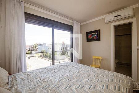 Casa à venda com 132m², 3 quartos e 2 vagasSuíte