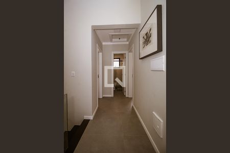 Casa à venda com 132m², 3 quartos e 2 vagasCorredor dos quartos