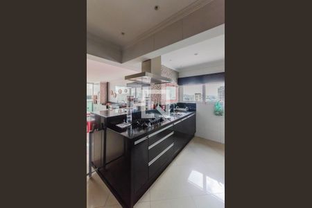 Apartamento à venda com 320m², 4 quartos e 5 vagasCozinha