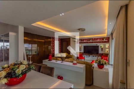 Apartamento à venda com 320m², 4 quartos e 5 vagasSala