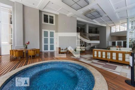 Apartamento para alugar com 78m², 1 quarto e 2 vagasÁrea comum - Piscina