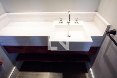 Lavabo de apartamento para alugar com 1 quarto, 78m² em Vila Nova Conceição, São Paulo