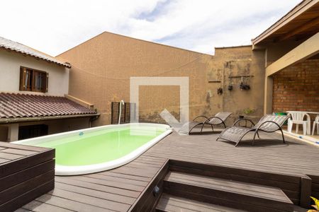 Casa à venda com 148m², 3 quartos e 3 vagas Casa à venda com 148m², 3 quartos e 3 vagasPiscina