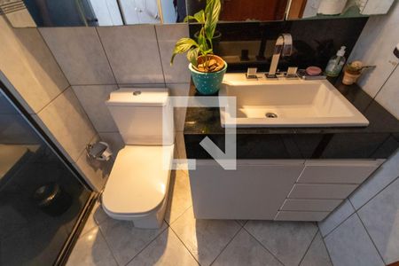 Casa à venda com 148m², 3 quartos e 3 vagas Casa à venda com 148m², 3 quartos e 3 vagasBanheiro