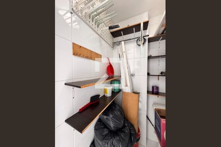 Apartamento à venda com 85m², 2 quartos e 2 vagasBanheiro de serviço