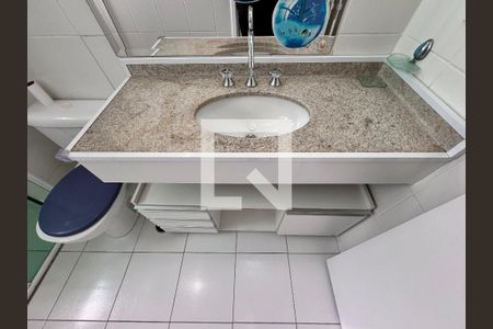 Apartamento à venda com 85m², 2 quartos e 2 vagasBanheiro da Suíte