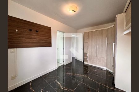 Apartamento à venda com 85m², 2 quartos e 2 vagasQuarto de Serviço