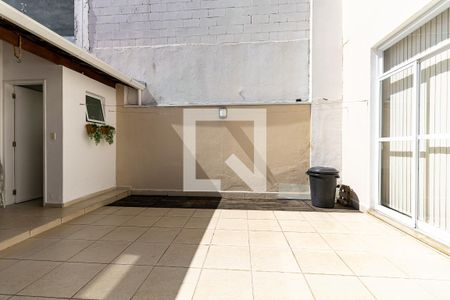 Casa à venda com 162m², 3 quartos e 4 vagasQuintal