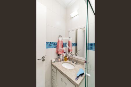 Casa à venda com 162m², 3 quartos e 4 vagasBanheiro da Suíte 2