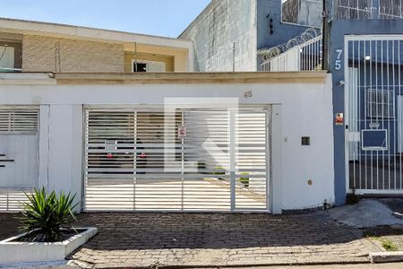 Casa à venda com 162m², 3 quartos e 4 vagasFachada