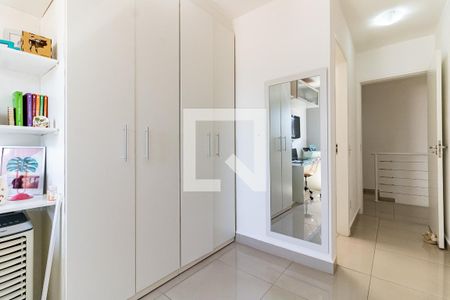 Casa à venda com 162m², 3 quartos e 4 vagasSuíte 2