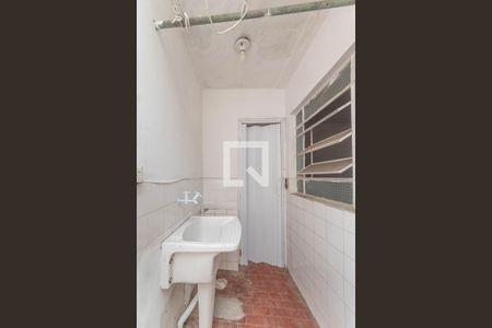 Casa à venda com 300m², 4 quartos e 2 vagasCasa 2 - Lavanderia