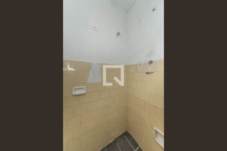 Casa à venda com 300m², 4 quartos e 2 vagasEdícula - Banheiro