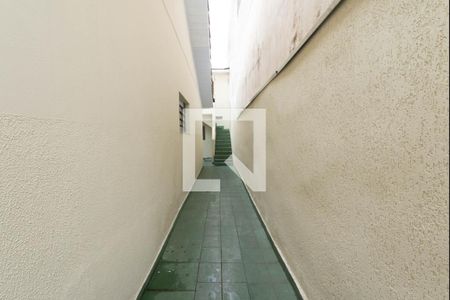 Casa à venda com 300m², 4 quartos e 2 vagasCorredor