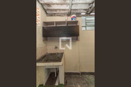 Casa à venda com 300m², 4 quartos e 2 vagasLavanderia