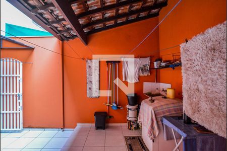 Casa à venda com 200m², 4 quartos e 4 vagas Casa à venda com 200m², 4 quartos e 4 vagasÁrea de Serviço