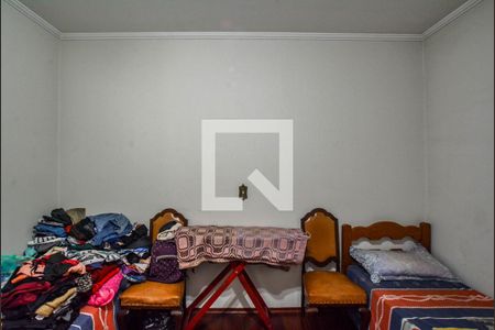 Casa à venda com 200m², 4 quartos e 4 vagas Casa à venda com 200m², 4 quartos e 4 vagasQuarto 1