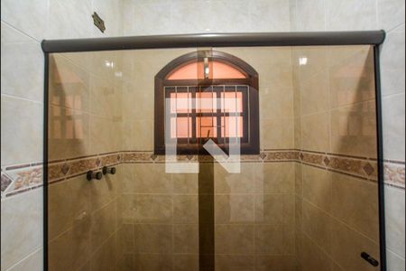 Casa à venda com 200m², 4 quartos e 4 vagas Casa à venda com 200m², 4 quartos e 4 vagasBanheiro Corredor