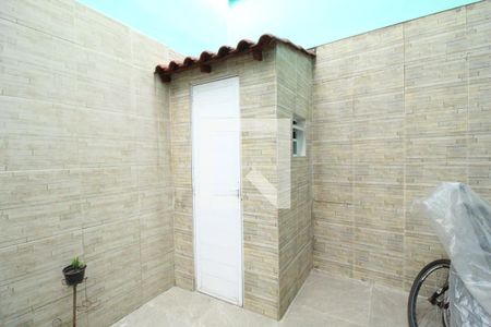 Casa de condomínio à venda com 112m², 4 quartos e 1 vagaBanheiro externo