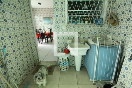 Casa de condomínio à venda com 112m², 4 quartos e 1 vagaÁrea de serviço