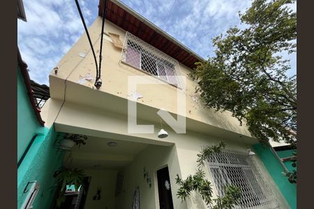 Casa de condomínio à venda com 112m², 4 quartos e 1 vagaFrente da casa