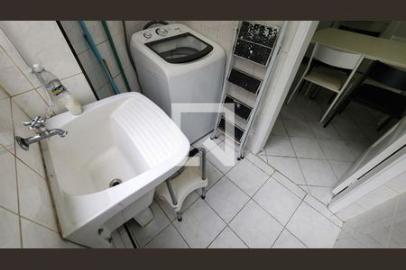 Apartamento para alugar com 77m², 1 quarto e sem vagaÁrea de Serviço