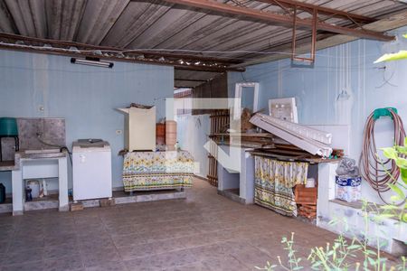 Casa para alugar com 120m², 2 quartos e 2 vagas Casa para alugar com 120m², 2 quartos e 2 vagasÁrea de serviço