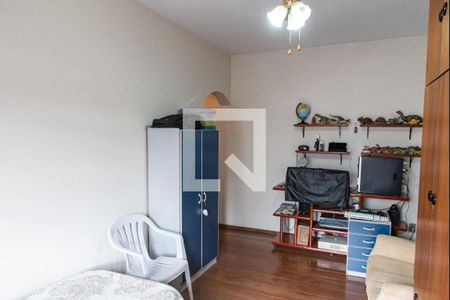 Casa de condomínio à venda com 175m², 3 quartos e 4 vagasQuarto 2