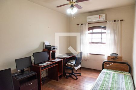 Casa de condomínio à venda com 175m², 3 quartos e 4 vagasQuarto 1