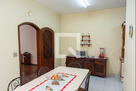 Casa de condomínio à venda com 175m², 3 quartos e 4 vagasCopa